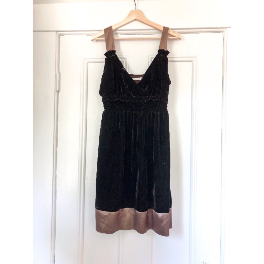 Anthropologie’s Hazel Brown Velvet Ribbon Dress